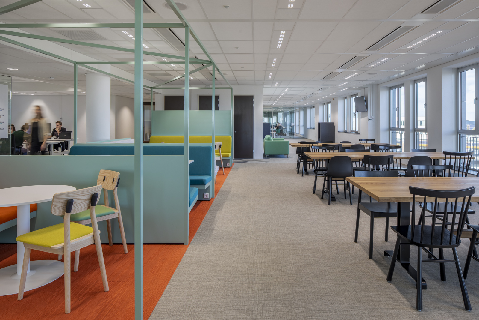 https://www.heyligersarchitects.nl/wp-content/uploads/2021/10/08_Heyligers_interieur_interior_kantoor_office_Leidserijn_WoutervanderSar_Significant_Utrecht-08.jpg