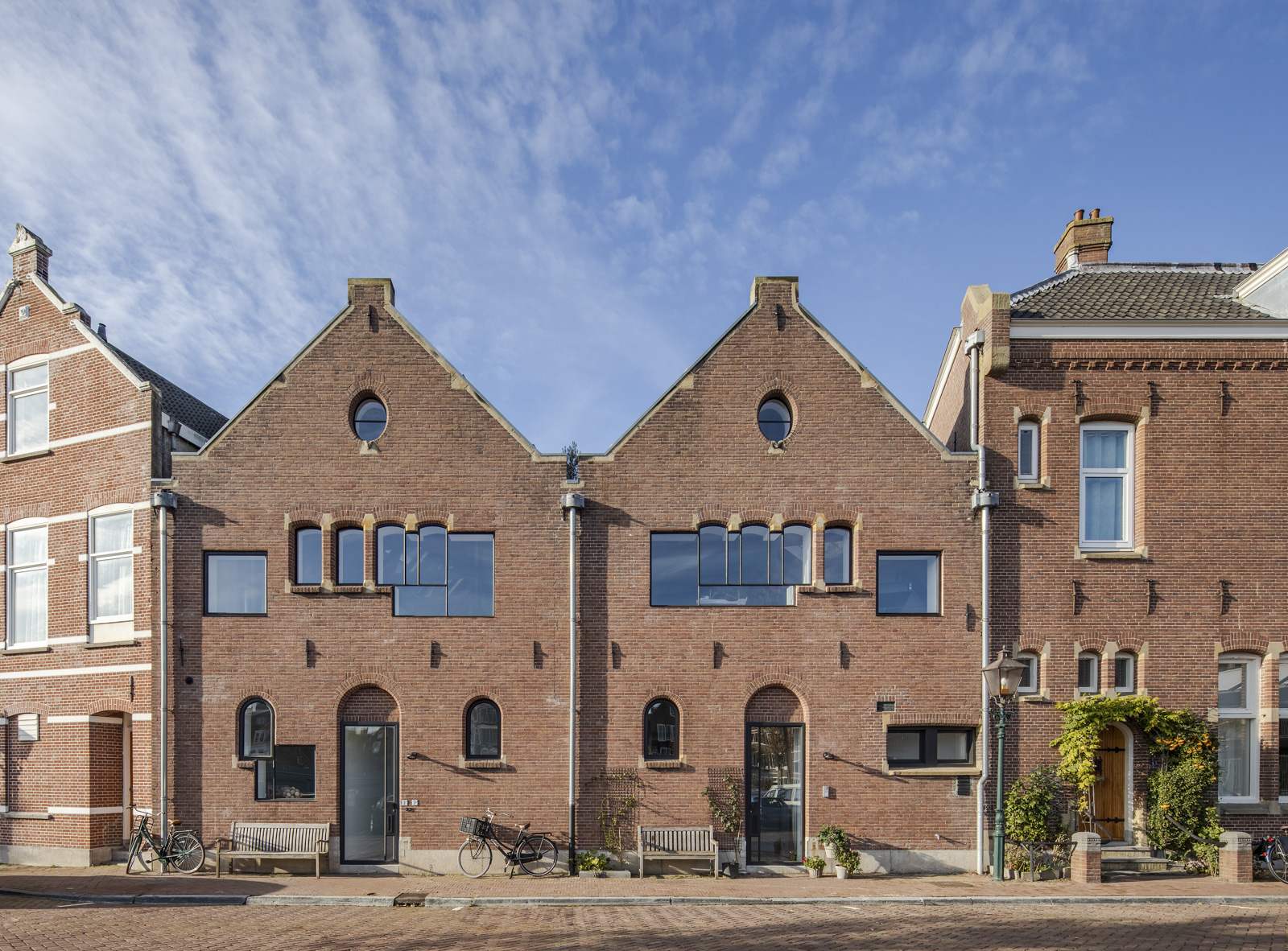 https://www.heyligersarchitects.nl/wp-content/uploads/2021/10/Heyligers_Dordrecht_woonhuis_particulier_interieur_transformatie_architect01_WoutervanderSar-30.jpg