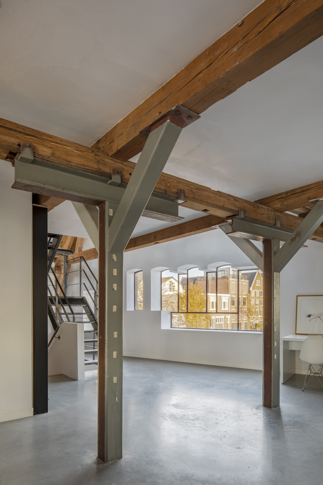 https://www.heyligersarchitects.nl/wp-content/uploads/2021/10/Heyligers_Dordrecht_woonhuis_particulier_interieur_transformatie_architect25_WoutervanderSar-54.jpg