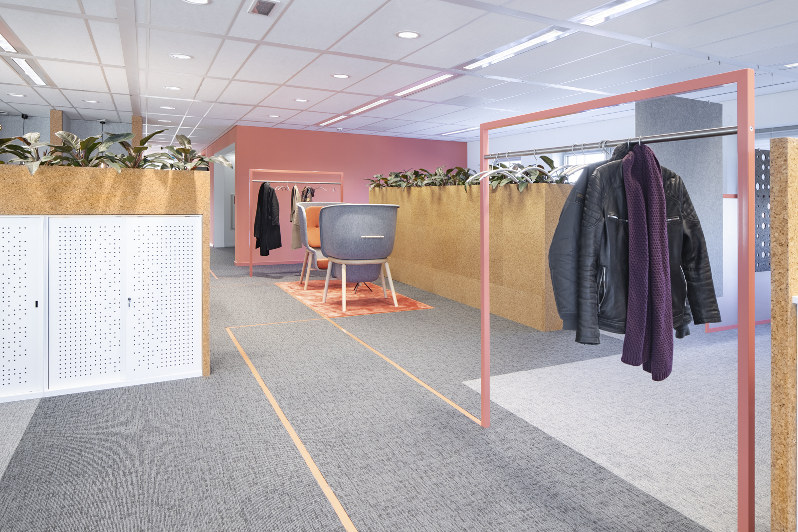 https://www.heyligersarchitects.nl/wp-content/uploads/2021/10/Heyligers_interieur_gemeente_Amsterdam_kantoor_office-03.jpg