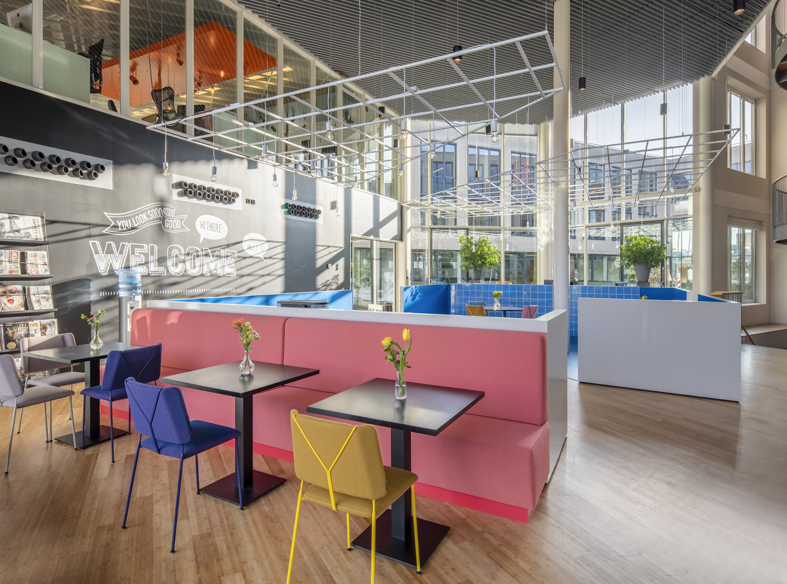 https://www.heyligersarchitects.nl/wp-content/uploads/2021/10/Heyligers_interieur_kantoor_office_interior_DDB_Unlimited_Amstelveen_WoutervanderSar_14.jpg