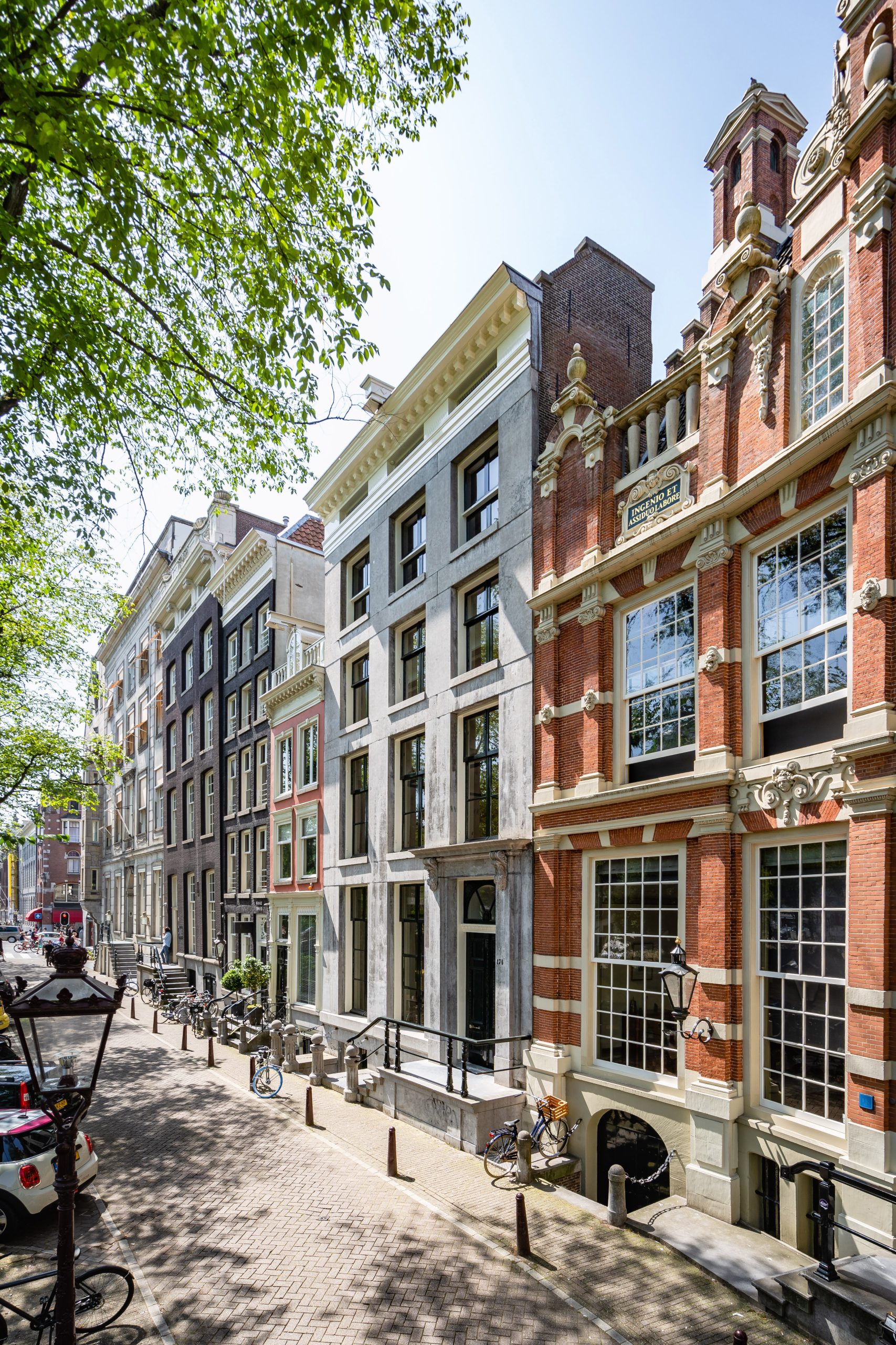 https://www.heyligersarchitects.nl/wp-content/uploads/2021/10/heyligers__herengracht_monumentaal_grachtenpand_amsterdam_interieur348-scaled.jpg