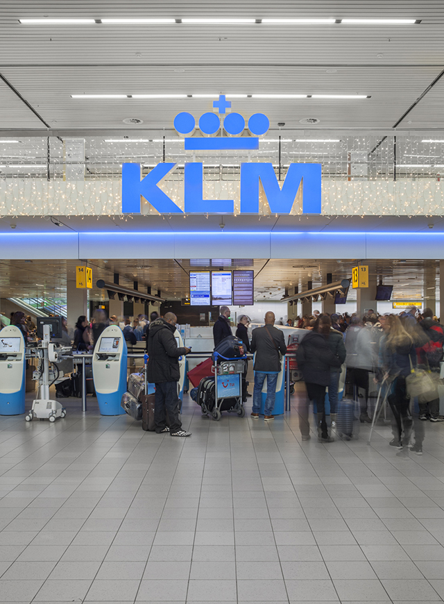 https://www.heyligersarchitects.nl/wp-content/uploads/2021/11/KLM-Schiphol-Hekwerk-Heyligers-03.jpg