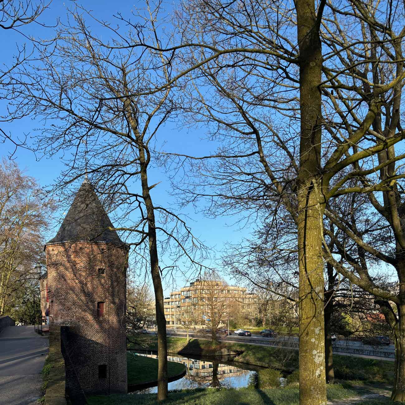 https://www.heyligersarchitects.nl/wp-content/uploads/2023/10/7BHSTAD-poort-1.jpg