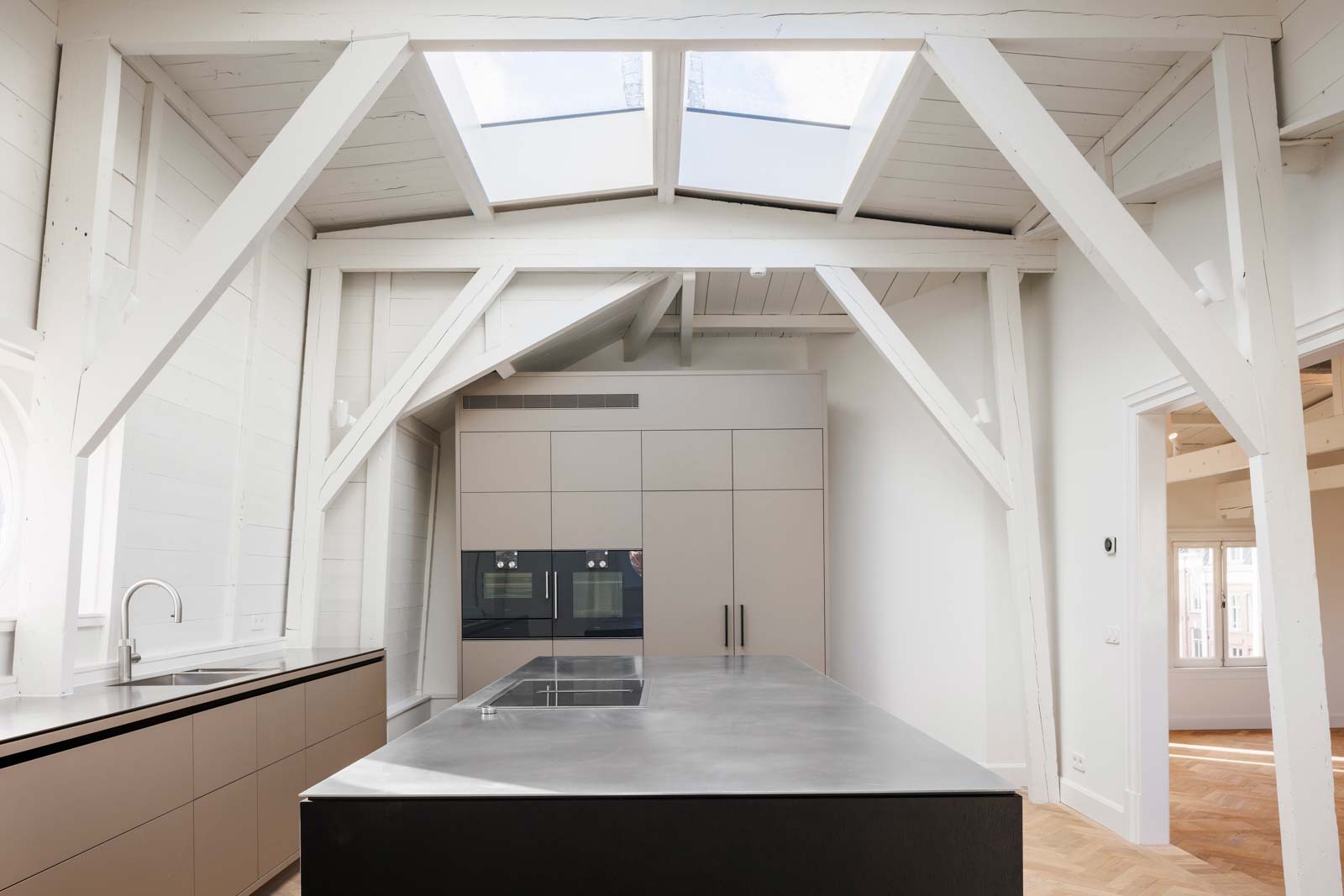 https://www.heyligersarchitects.nl/wp-content/uploads/2025/07/SHK01_LowRes_WoutervanderSar_22112902-10.jpg