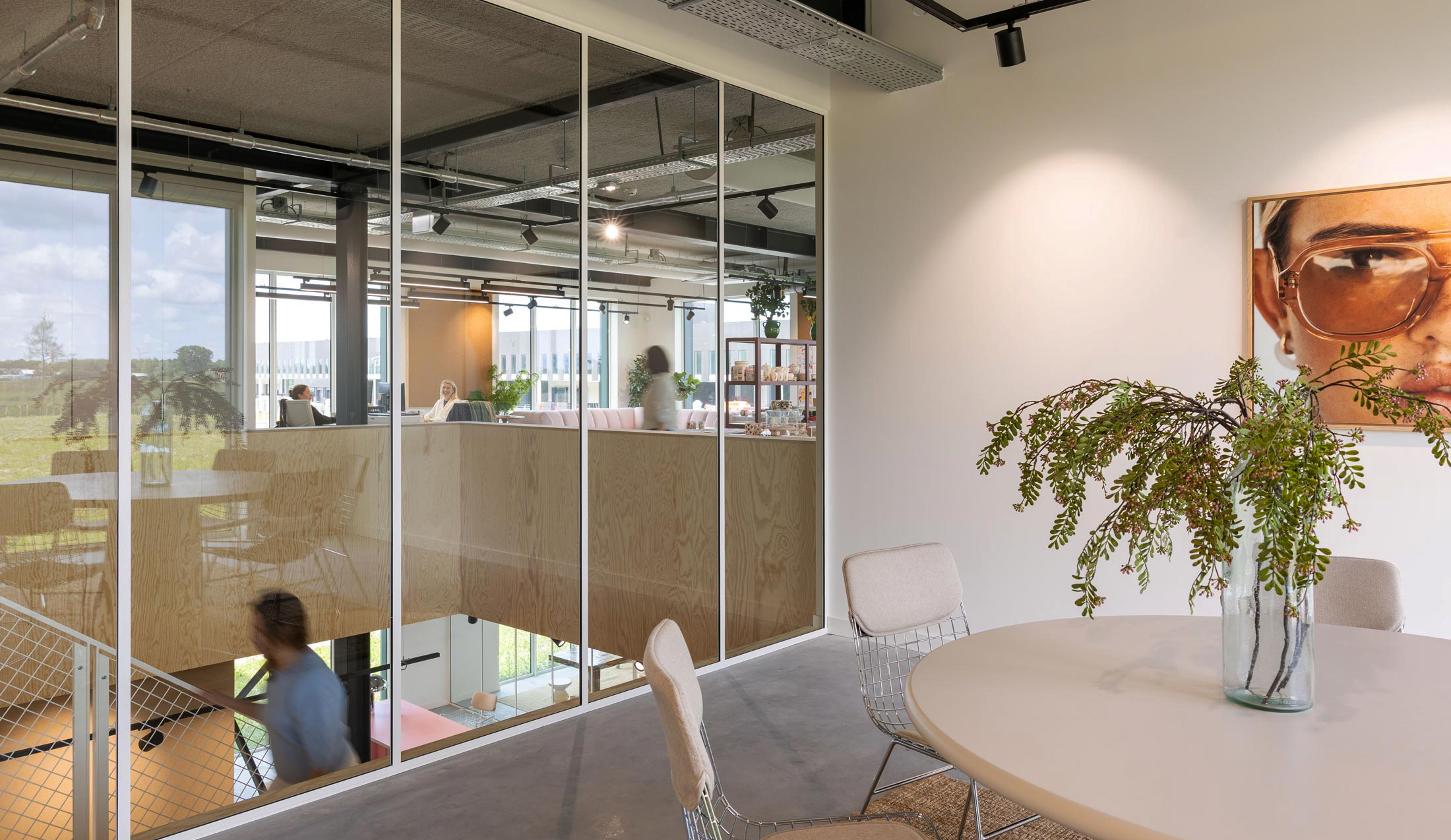 https://www.heyligersarchitects.nl/wp-content/uploads/2025/09/6-2025.06.10-Blond-Amsterdam-low-18_JG.jpg
