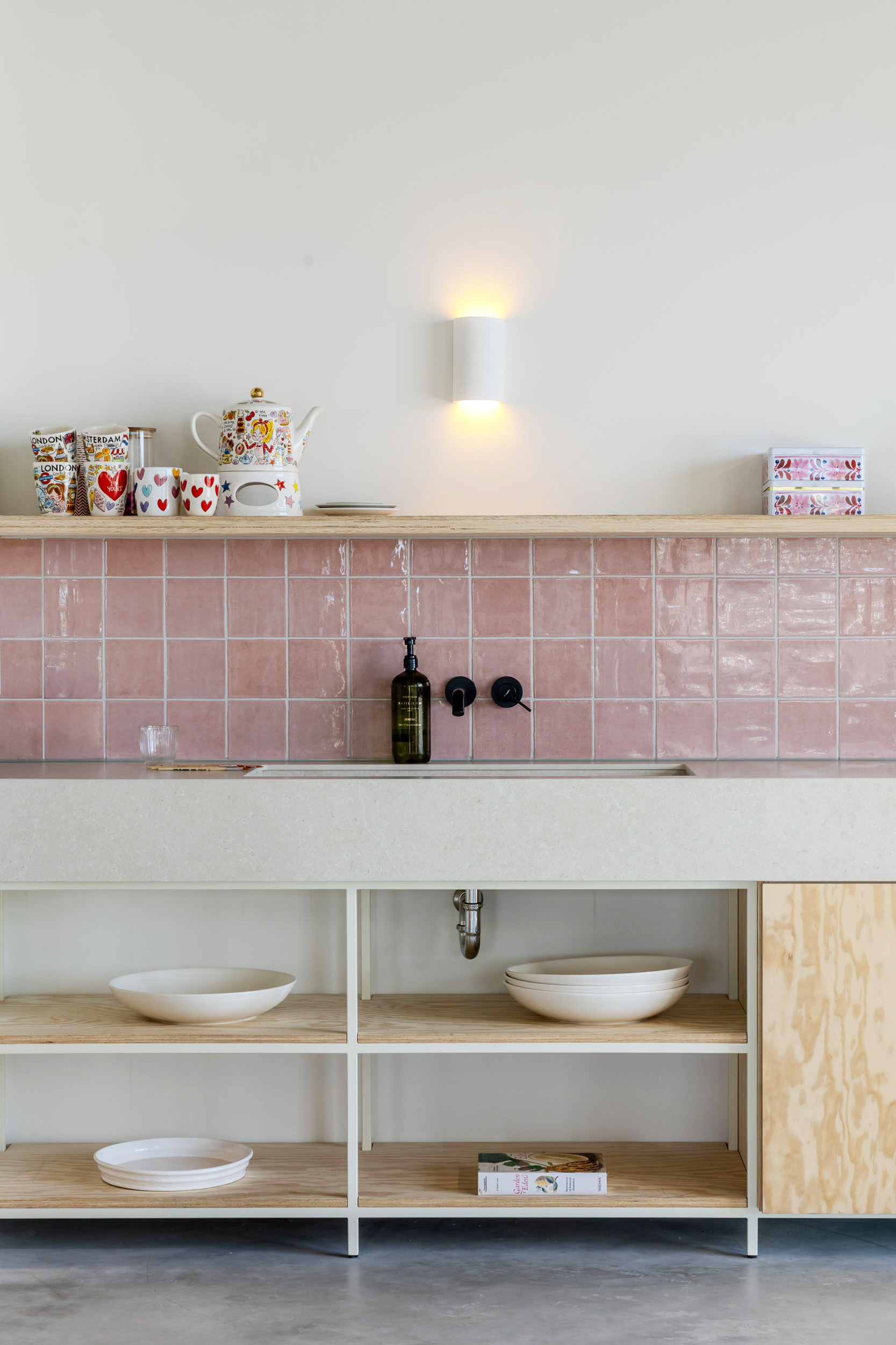 https://www.heyligersarchitects.nl/wp-content/uploads/2025/09/9-2025.06.10-Blond-Amsterdam-low-13_JG.jpg