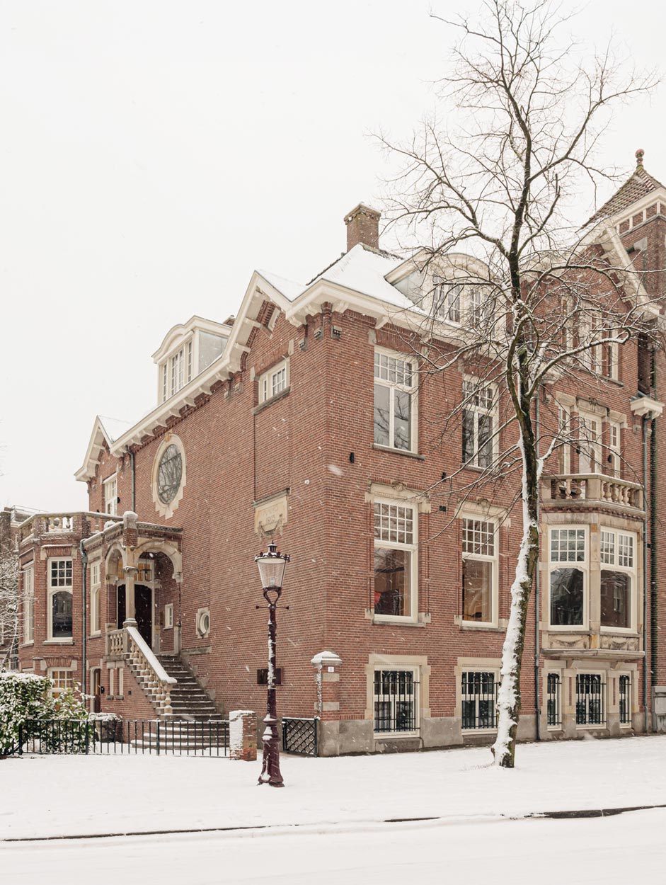 https://www.heyligersarchitects.nl/wp-content/uploads/2026/03/011-Oranje-Nassaulaan-1-Heyligers-Architects-20260204-39.jpg