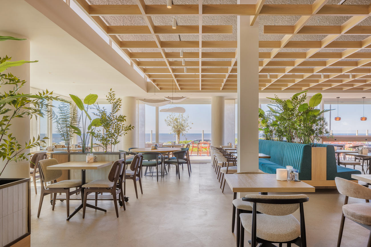 https://www.heyligersarchitects.nl/wp-content/uploads/2026/05/WoutervanderSar_26050100-01-LRwarmer.jpg