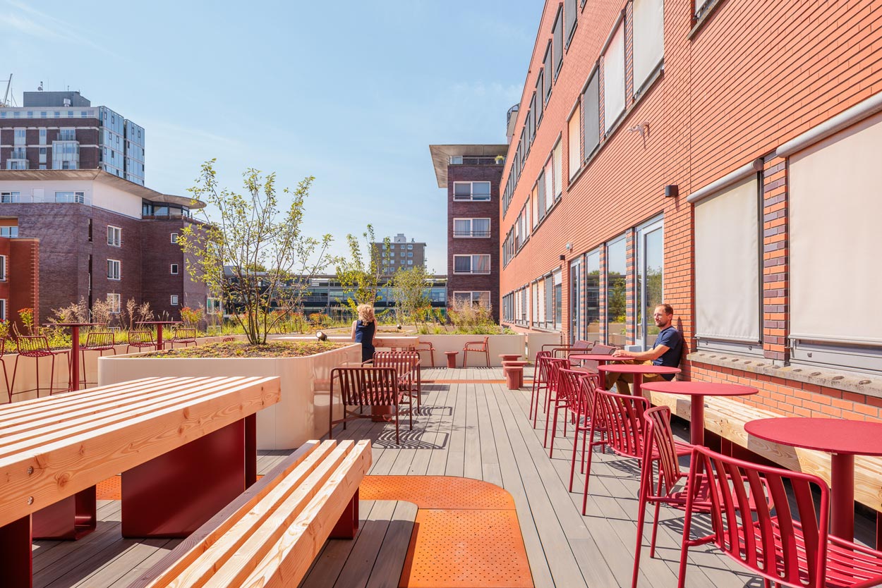 https://www.heyligersarchitects.nl/wp-content/uploads/2026/09/10_SHA02_Low-Res_WoutervanderSar_26070800-18-LR-1.jpg